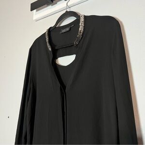 ASTR Black Button Front V-Neck Blouse Size Large Sparkling Beaded Collar